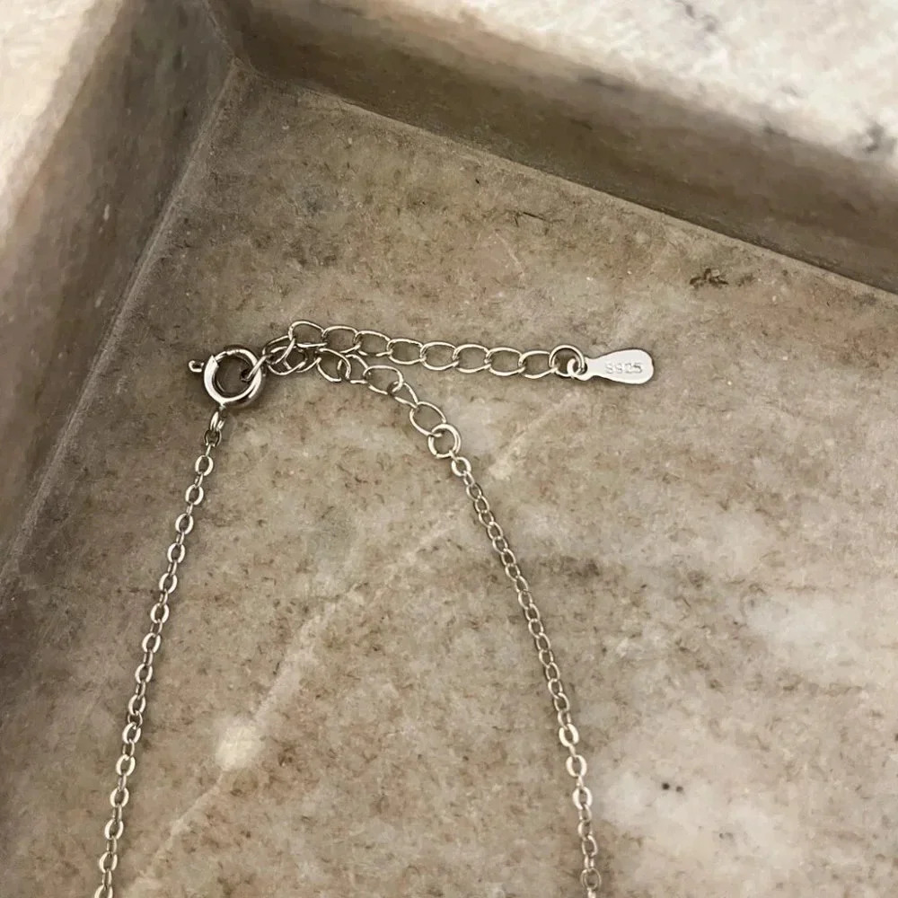 925 Sterling Silver Bow Necklace Bow Pendant Necklace Simple Dainty Necklace - Picture 4 of 4